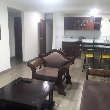 Hostal Jerian Уюни Экстерьер фото